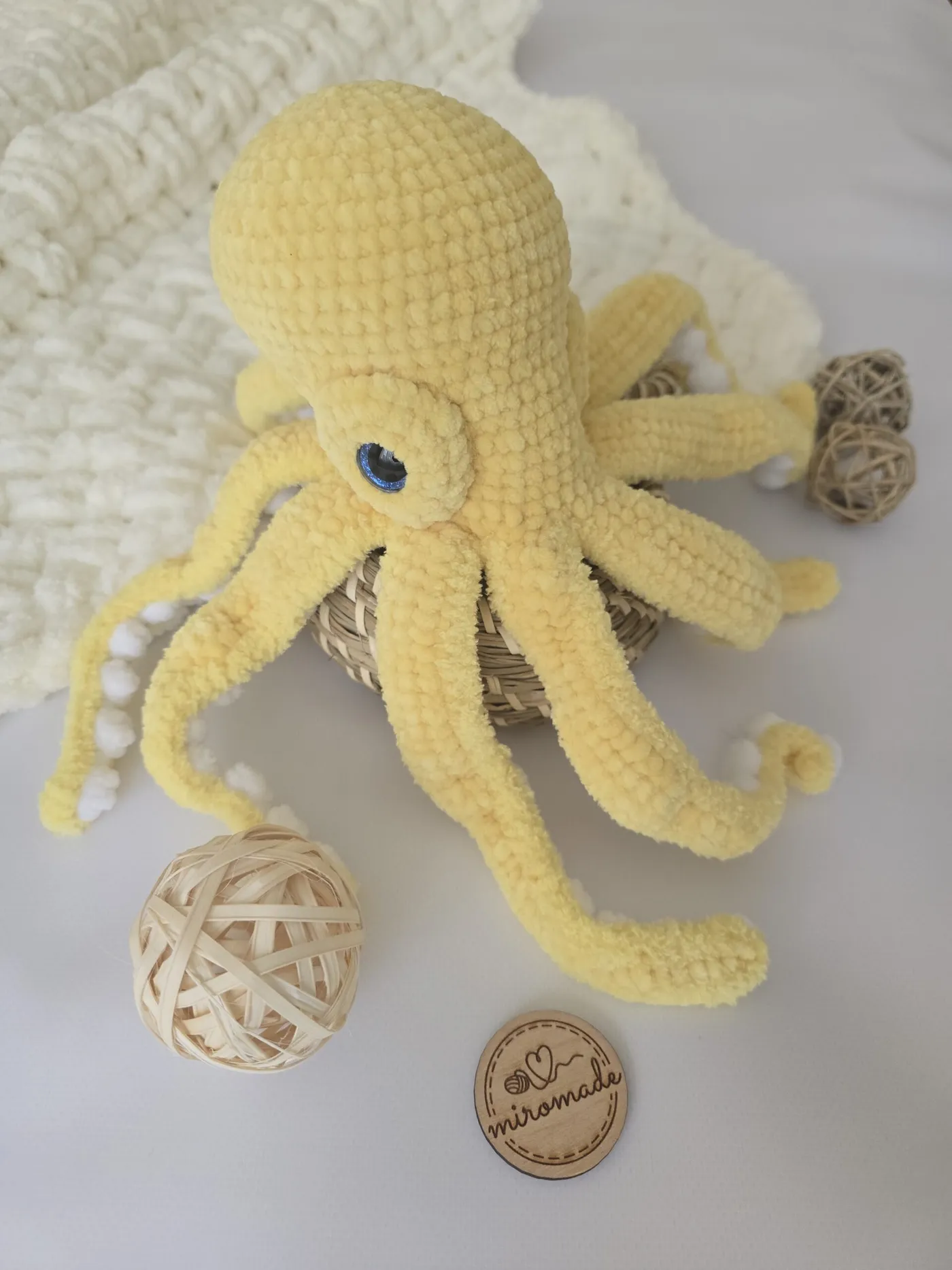 Amigurumi Oktopus – Handgefertigtes Plüschtier (Handmade)
