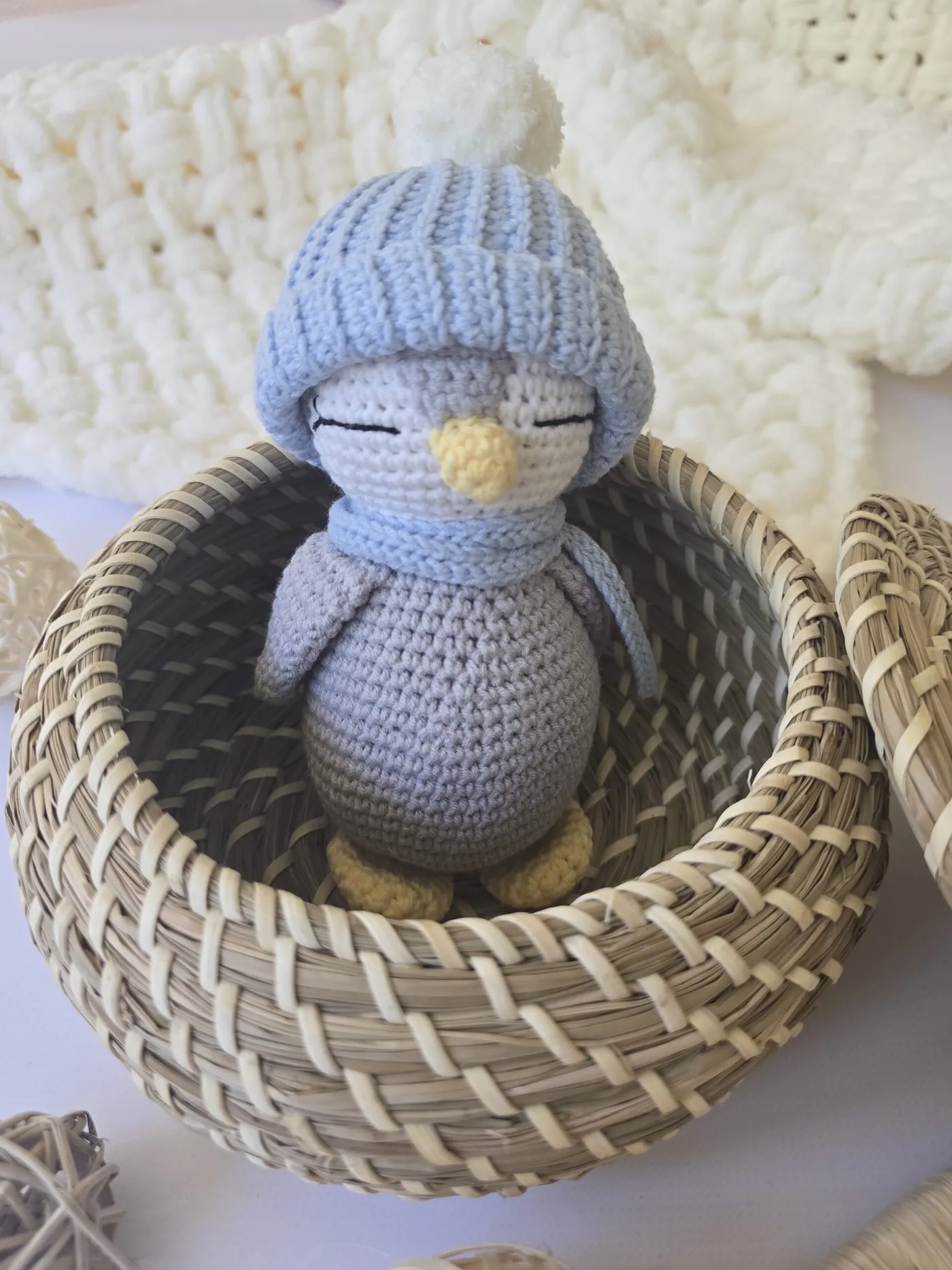 Häkeltier Pinguin (Blau) – Handgemachtes Spielzeug